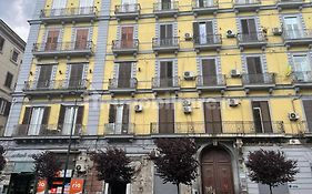 Napoli Central Nest