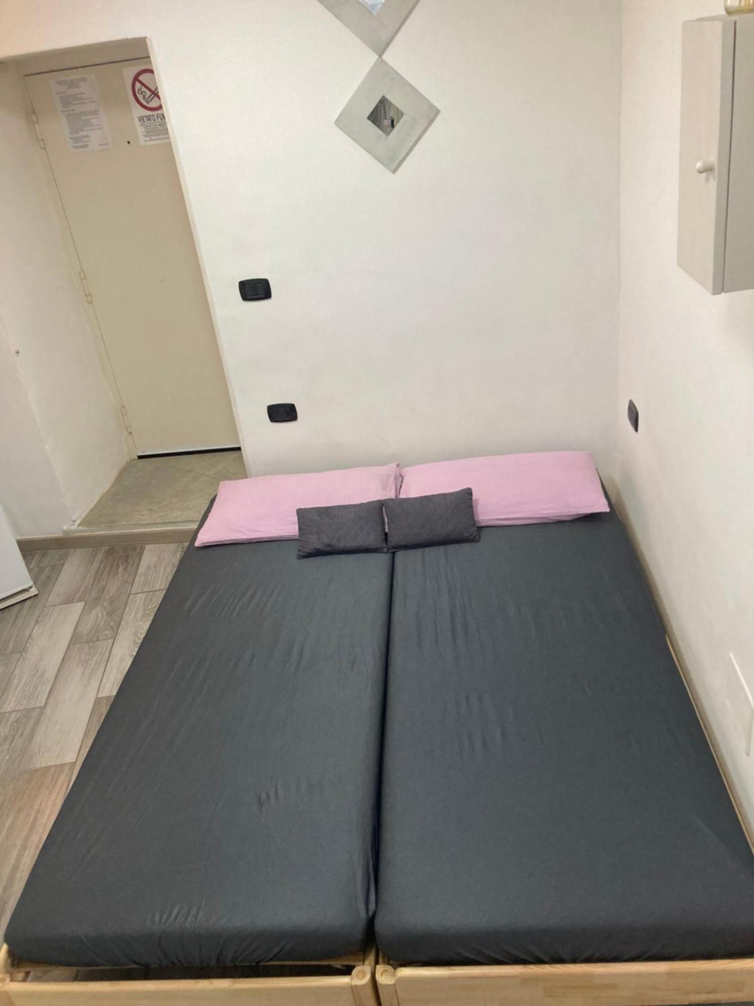 Napoli Central Nest Bed and Breakfast Esterno foto